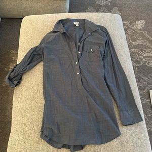 Jcrew chambray button down pullover- small